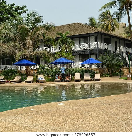 Relax At A Luxury Resort. Swimming Pool. Sweet Memories About Your Travel & Vacation. Panoramic Skyl