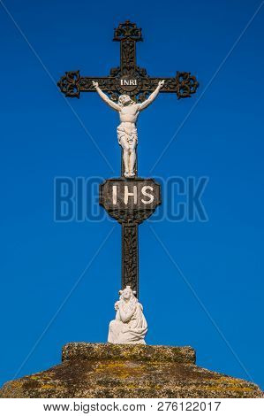 Christian Black Iron Crucifix With White Sculpture Of Jesus Christ Crucifixion, Latin Letters Inri, 