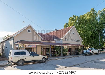 Clanwilliam, South Africa, August 28, 2018: A Street Scene, With Businesses And Vehicles, In Clanwil