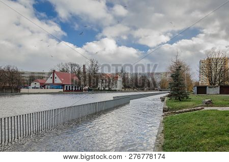 Kolobrzeg, West Pomeranian / Poland - 2018: Sunken Boulevards In A Seaside Town On The Parsęta River