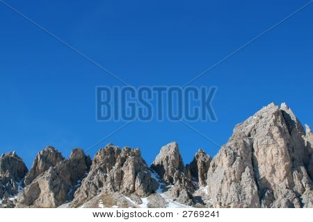 Bel cielo e le montagne