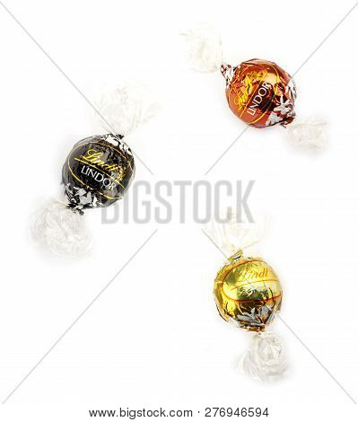 Aytos, Bulgaria - April 02, 2014: Milk Chocolate Lindor Truffle. Lindt Is Recognized As A Leader In 