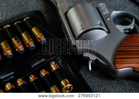 Metal Revolver .44 Magnum Pistol Gun With Jacket Soft Point(jsp) Bullet