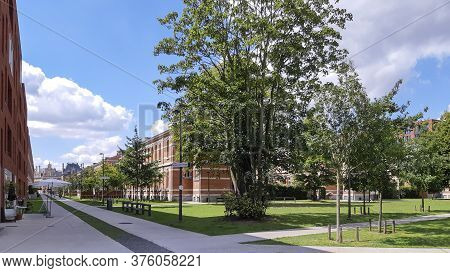 View On The Artsen Zonder Grenzenstraat In Groen Kwartier, Formerly Military Hospital And Now Renova
