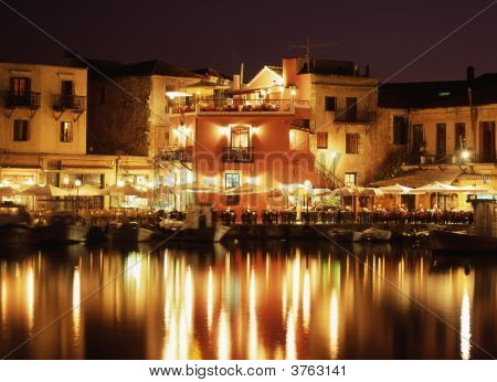 Noite em Creta
