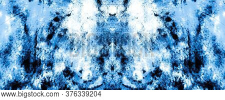 Vinter Shibori Border Design. Bleached Print. Japanese Style. Summer Colors Shimmering Modern Art. B
