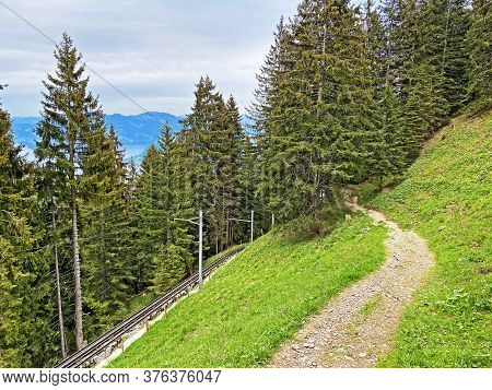 Pilatus Railway - The Steepest Cogwheel Railway In The World (zahnradbahn Alpnachstad - Pilatus Kulm