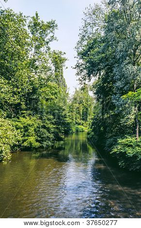 Río Lambro en Parque de Monza