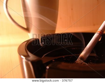 Káva a cigarety