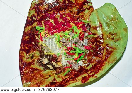 Banarasi Pan, Betel Nut Garnished With All Indian Sweet Colourful Ingredients For Eating Or Sale. 05