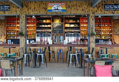 Kaohsiung, Taiwan -- July 17, 2017: An Outdoor Beach Side Bar And Cafe At The Popular Tourist Destin