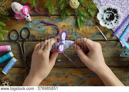 Making Felt Mouse, Symbol Of 2020. Happy New Year. Sewing Toys With Your Own Hands. Diy Concept For