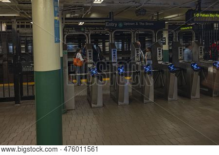 Interior View Of New York Subway Station. Subway Gate Ticket Machines On Front. New York. Usa. 09.22