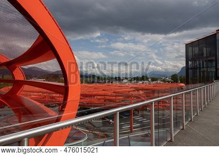 Austria, Salzburg - Mai 6, 2023: Open Car Parking On The Roof Of The Europark Shopping Center. Passa