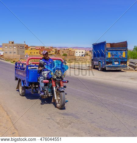 Zaida, Morocco - April 01, 2023: View Local Traffic, In The Town Zaida, In The Middle Atlas Mountain