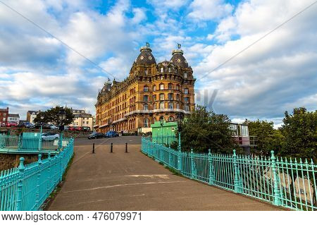 Scarborough, Uk - July 27, 2022: The Grand Hotel Scarborough In Scarborough, Yorkshire In A Sunny Su