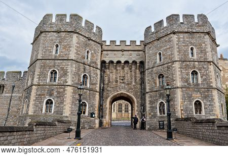 Windsor, United Kingdon - May 8, 2011  : Windsor Castle. Entrance To The Royal Residence Outside Of 