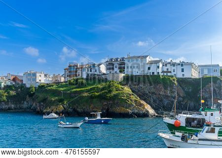 Tapia De Casariego, April 18, 2023. View Of The Village Of Tapia De Casariego, In Asturias, Spain.