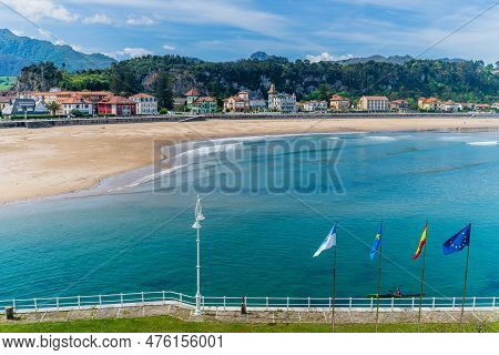 Ribadesella, May 5, 2023. View Of The Tourist Town Of Ribadesella, In Asturias, Spain