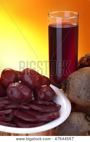 Beetroot salad and beetroot juice