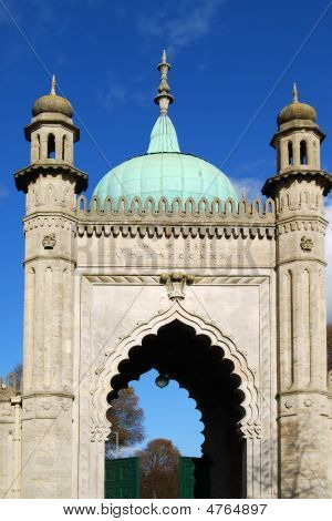Gateway på Royal Pavilion på Brighton. East Sussex. England