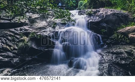 A Lin Yuen Terrace Falls, Hong Kong