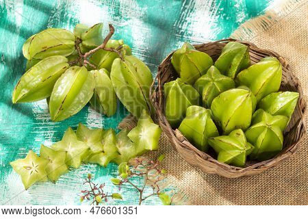 Star Fruit Or Carambola Green - Averrhoa Carambola