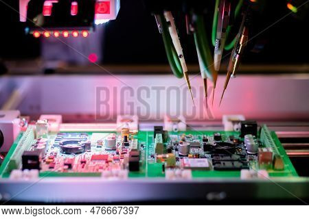 Automation Machine Equipment For Quality Testing Of Printed Circuit Boards - Flying Probe Test At Fa