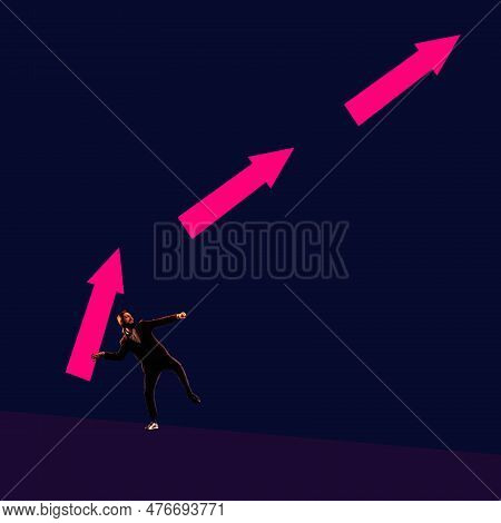 Contemporary Art Collage With Business Man, Office Worker See The Goal, Without Obstacles Over Dark 