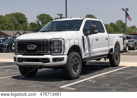 Fishers - Circa May 2023: Ford F-250 Crew Cab Display At A Dealership. Ford Offers The F250 In Utili