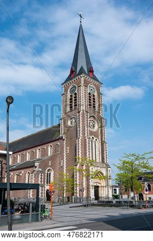 Sint-gillis-waas, East Flemish Region, Belgium - May 21, 2023 - Old Market Square And Church Of Sain