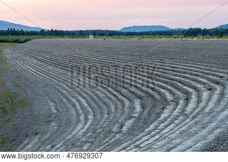 Jackson Lake Dam Stands Dry After Drought Drops The Water Level