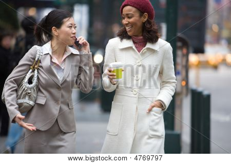 Mujeres de negocios de la ciudad