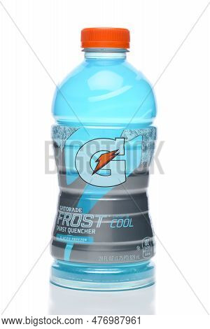 Irivne, California - 29 May 20223: A Bottle Of Gatorade Frost Thirst Quencher Glacier Freeze.
