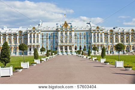 Tsarskoye Selo, Palace