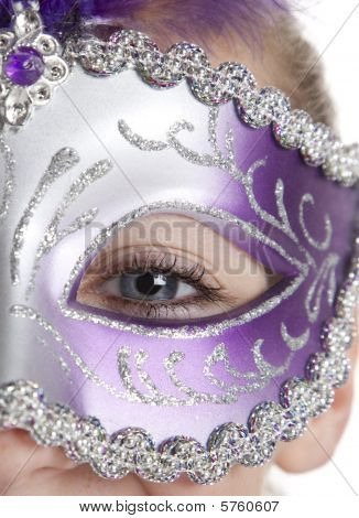 Ragazza In maschera