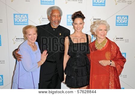 Zina Bethune and Morgan Freeman and Ashley Judd and Ellen Burstyn at the USA Today Hollywood Hero Gala honoring Ashley Judd,  Montage Hotel, Beverly Hills, CA.  11-10-09