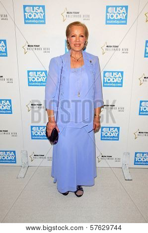 Zina Bethune at the USA Today Hollywood Hero Gala honoring Ashley Judd,  Montage Hotel, Beverly Hills, CA.  11-10-09