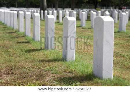 Militære gravsten