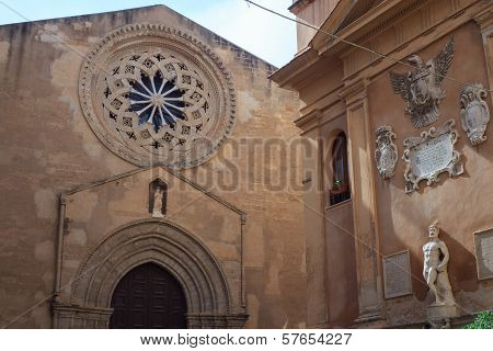 Saturn Fountain, Trapani
