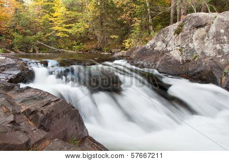 8 Foot Falls