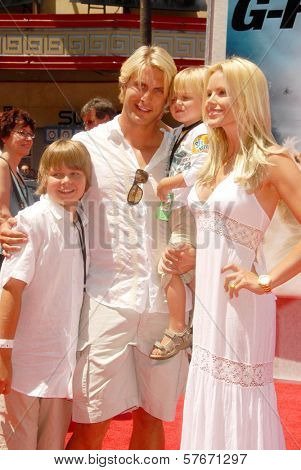 Gena Lee Nolin and family at the World Premiere of 'G-Force'. El Capitan Theatre, Hollywood, CA. 07-19-09