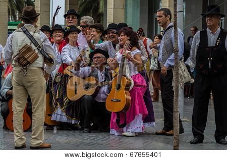 Musicians at the national day of the Canary Islands