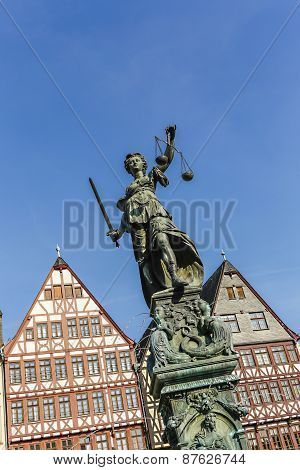 statue of lady justice