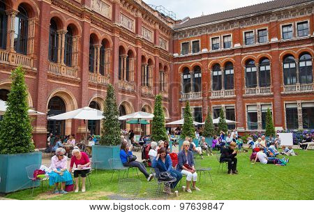 LONDON, UK - AUGUST 24, 2014: Victoria and Albert Museum historical building.
