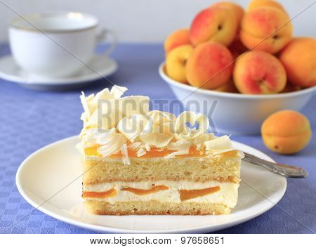 Apricot cake