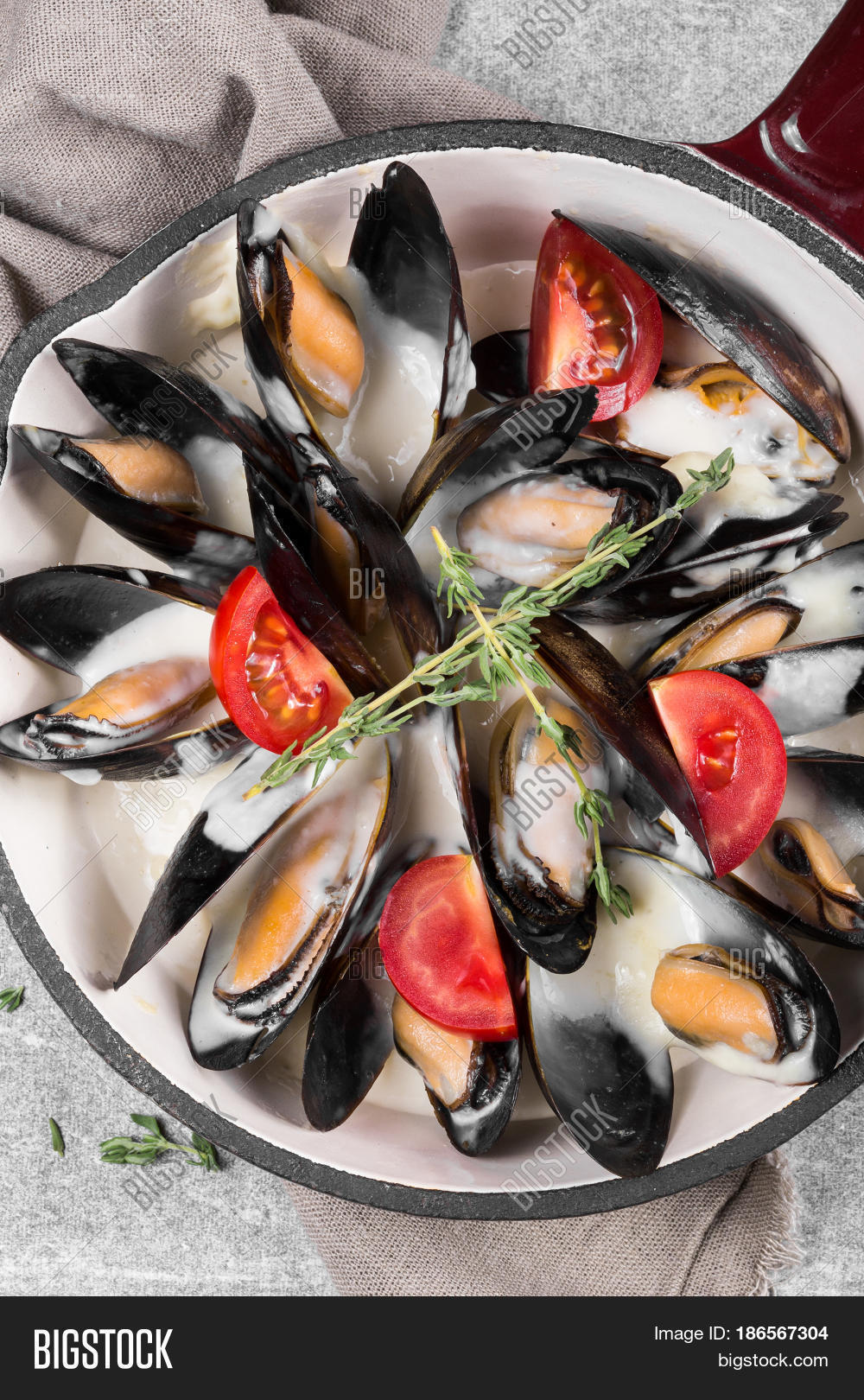 Cooked Mussels Pan Image & Photo (Free Trial) Bigstock