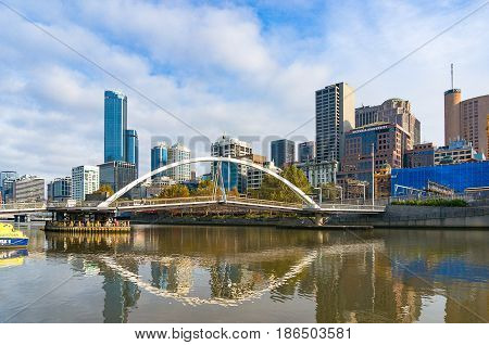 Evan Walker Pedestrian Bridge Over Yarra River Connecting Southbank And Cbd