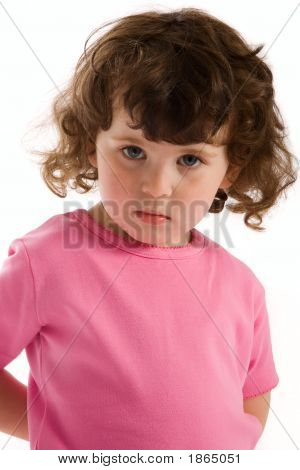 Petite fille frisée 