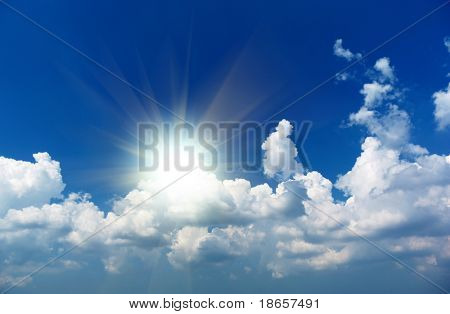 Sonne in den Wolken. Element des Designs.